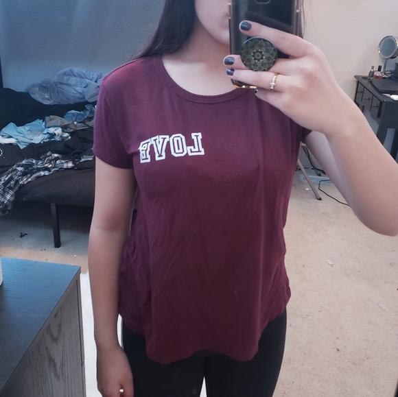 "Love" t-shirt - Picture 3 of 4